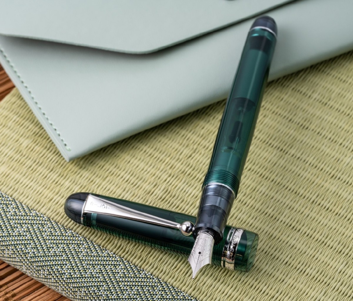 Your papa would be proud to receive any one of these Father's Day gift selections.